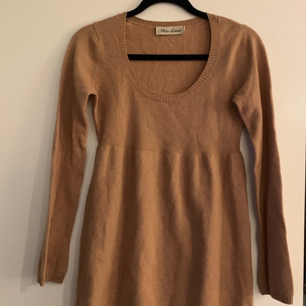 Alisha Levine 100% Cashmere Top